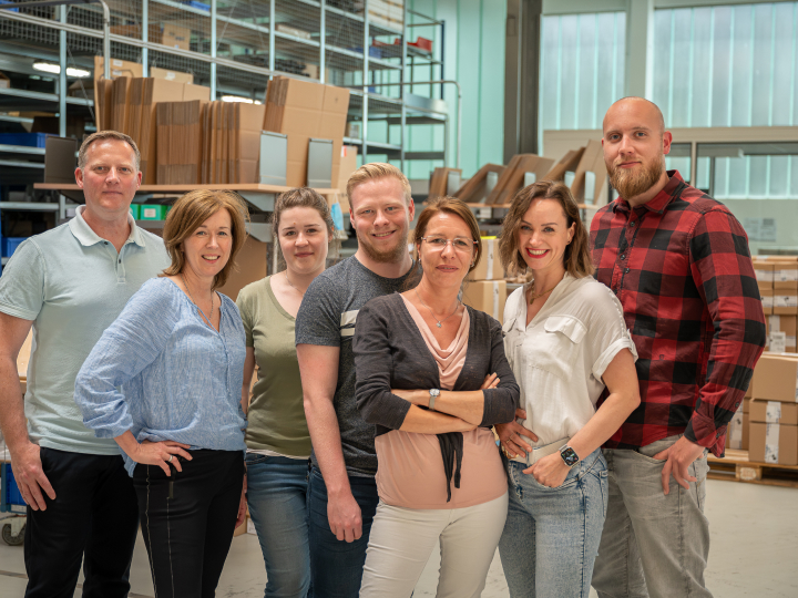 Teamfoto im Lager von Breuell &Hilgenfeldt